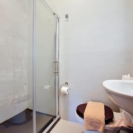Stunning 6-bed Gozo Private Pool & Tropical Oasis Gharb (Gozo)