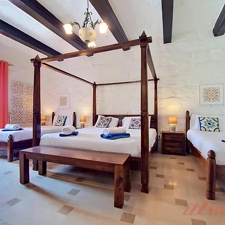 Stunning 6-bed Gozo Private Pool & Tropical Oasis Villa Gharb (Gozo)