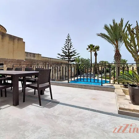 Villa Stunning 6-bed Gozo Private Pool & Tropical Oasis Gharb (Gozo)