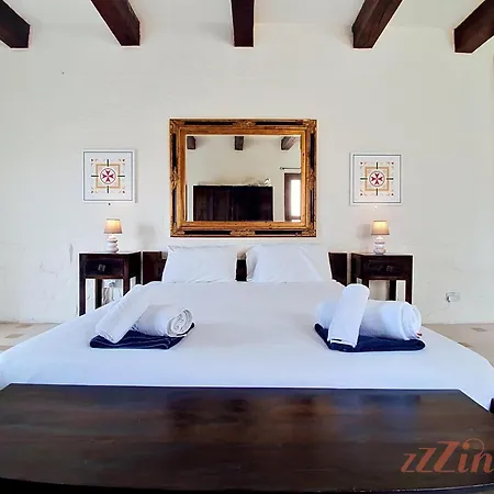 Stunning 6-bed Gozo Private Pool & Tropical Oasis Villa