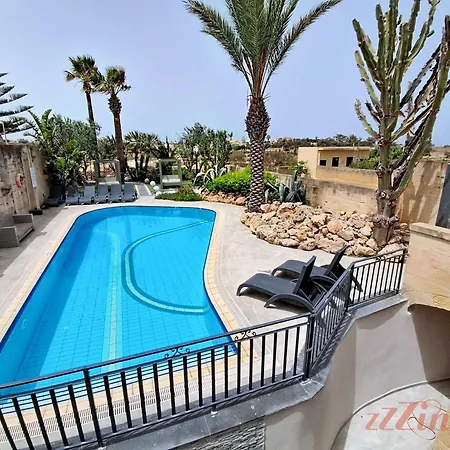 Stunning 6-bed Gozo Private Pool & Tropical Oasis Villa *