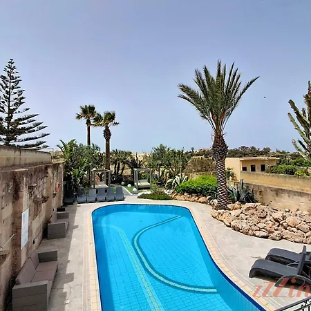 Stunning 6-bed Gozo Private Pool & Tropical Oasis * Gharb (Gozo)