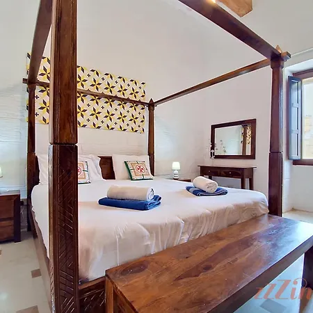 Stunning 6-bed Gozo Private Pool & Tropical Oasis * Gharb (Gozo)