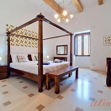 Stunning 6-bed Gozo Private Pool & Tropical Oasis Gharb (Gozo)